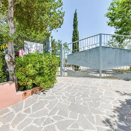 Apartment Il Melograno-10 By Interhome